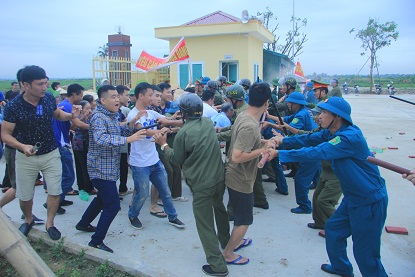 http://thanhhoacity.gov.vn/Documents/Tin%2c%20bai%202018/Thang%208/X%c3%a3%20Ho%e1%ba%b1ng%20Long%20t%e1%bb%95%20ch%e1%bb%a9c%20di%e1%bb%85n%20t%e1%ba%adp%20chi%e1%ba%bfn%20%c4%91%e1%ba%a5u%20ph%c3%b2ng%20th%e1%bb%a7%20n%c4%83m%202018/IMG_1418.jpg
