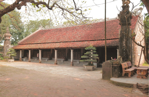 8b Thai mieu nha Hau Le.JPG