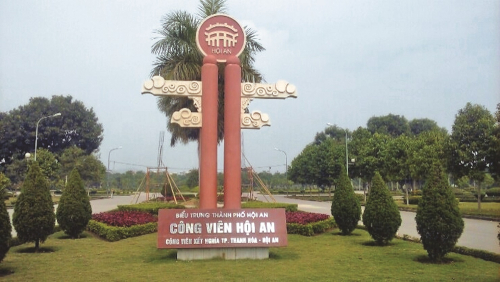 Cong vien Hoi An chuan nhat.jpg