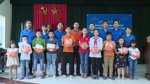 th&agrave;nh đo&agrave;n.jpg