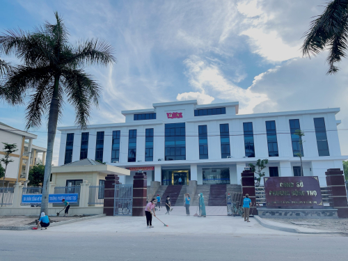 đo&agrave;n thể ch&iacute;nh trị t&iacute;ch cực dọn vệ sinh.jpg