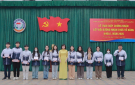 Trao giấy chứng nhận hoàn thành chương trình bồi dưỡng nhận thức về Đảng cho 156 học sinh trường THPT Hàm Rồng