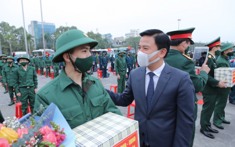 Lễ giao nhận quân năm 2021