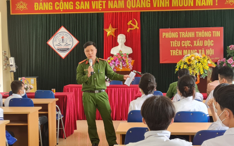 Tuyên truyền phòng tránh thông tin tiêu cực, xấu độc trên mạng xã hội