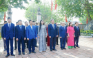  Đoàn Đại biểu của Tỉnh ủy Thanh Hoá, Thành ủy phố Thanh Hoá dâng hoa, dâng hương tưởng niệm cố Tổng Bí thư Lê Khả Phiêu và một số di tích lịch sử