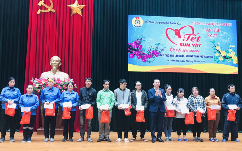 LĐLĐ thành phố Thanh Hoá tổ chức Tết sum vầy cho đoàn viên, người lao động có hoàn cảnh khó khăn