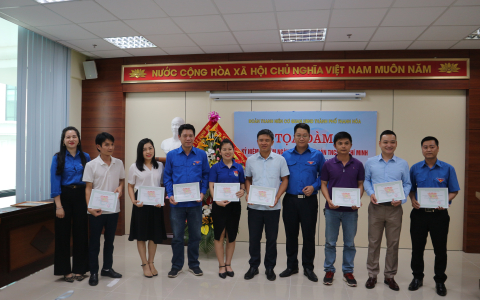 Đoàn thanh niên cơ quan UBND thành phố Thanh Hóa phát huy tinh thần xung kích của tuổi trẻ