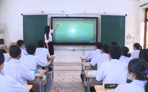 Trường THPT Hàm Rồng học tập và làm theo Bác