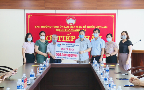 Công ty cổ phần nước mắm Thanh Hương ủng hộ 500 triệu đồng cho Qũy phòng chống dịch COVID – 19 thành phố Thanh Hóa