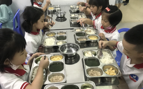 Bảo đảm an toàn trong công tác ăn bán trú