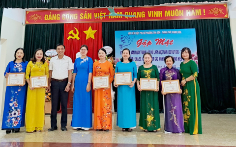 Hội LHPN phường Tân Sơn gặp mặt kỷ niệm 92 năm ngày thành lập Hội LHPN Việt Nam