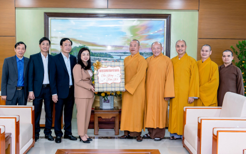 Đoàn Ban Trị sự Giáo hội Phật giáo tỉnh, thành phố thăm, chúc Tết thành phố Thanh Hóa