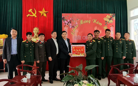 Lãnh đạo thành phố Thanh Hóa thăm và chúc Tết các đơn vị quân đội trên địa bàn