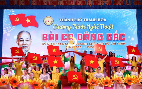 Đặc sắc chương trình nghệ thuật “Bài ca dâng Bác”