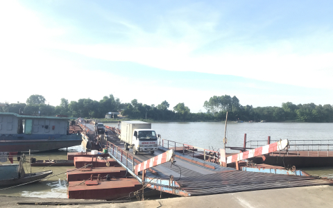 Đảm bảo an toàn tại cầu phao Vồm phường Thiệu Khánh